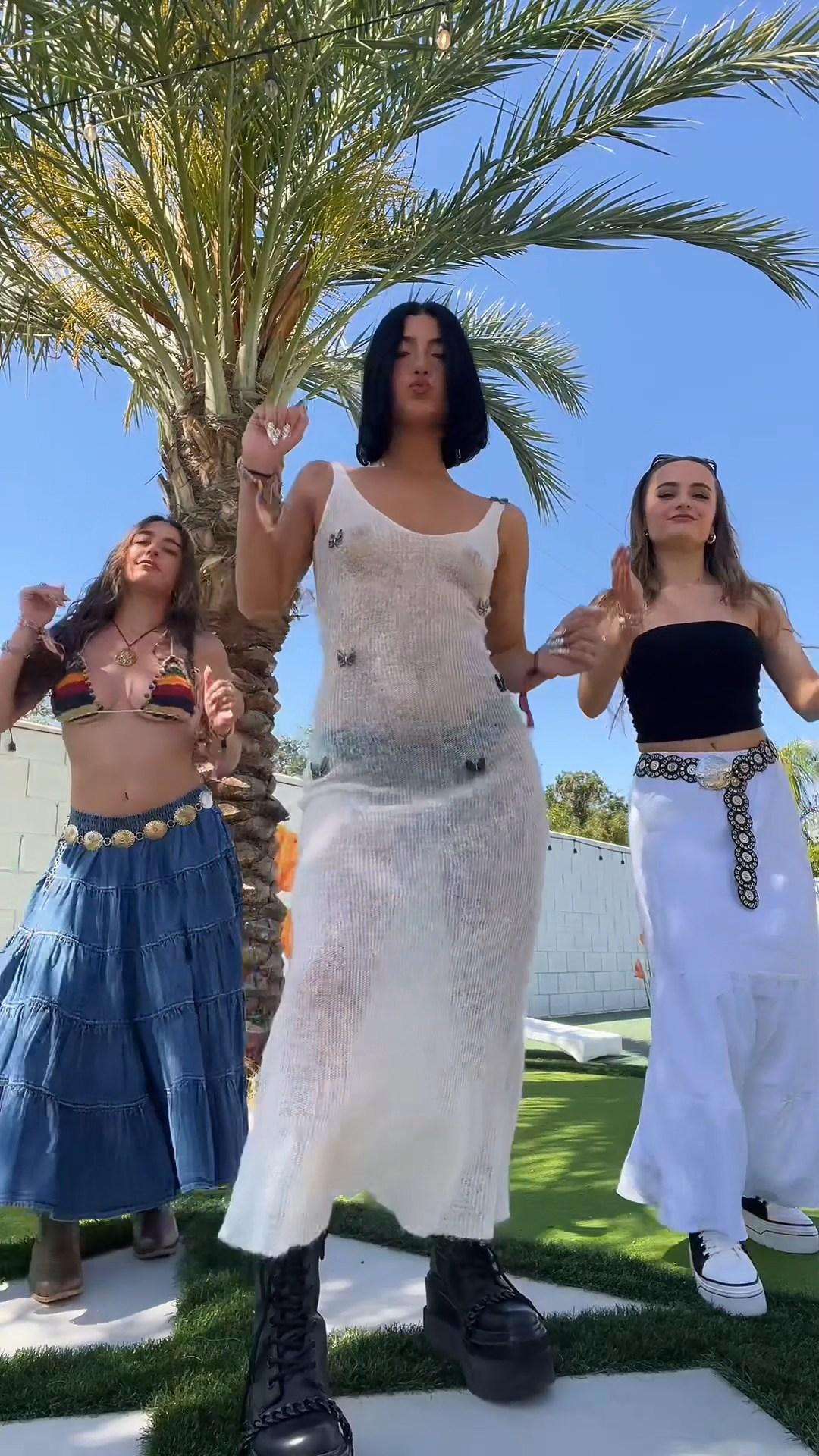 charli_damelio_nude_tits_see-through_video_leaked-khkepv charli damelio nude tits see through video leaked khkepv