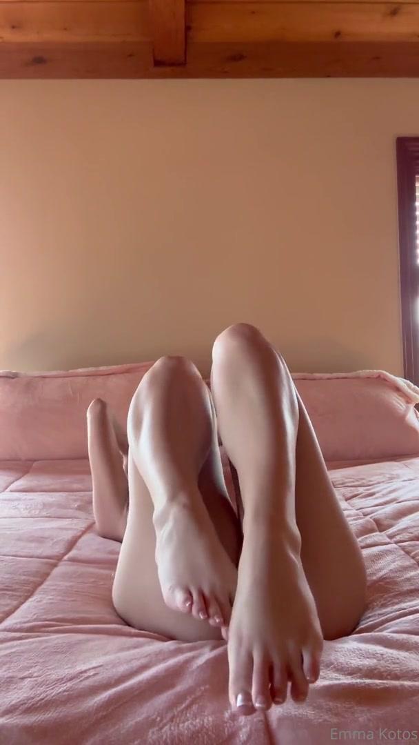 emma_kotos_nude_bed_strip_tease_onlyfans_video_leaked-jbfioi emma kotos nude bed strip tease onlyfans video leaked jbfioi