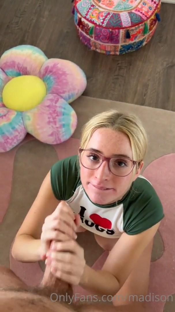 madison_moores_nerd_riding_sex_onlyfans_video_leaked-wkqbbx madison moores nerd riding sex onlyfans video leaked