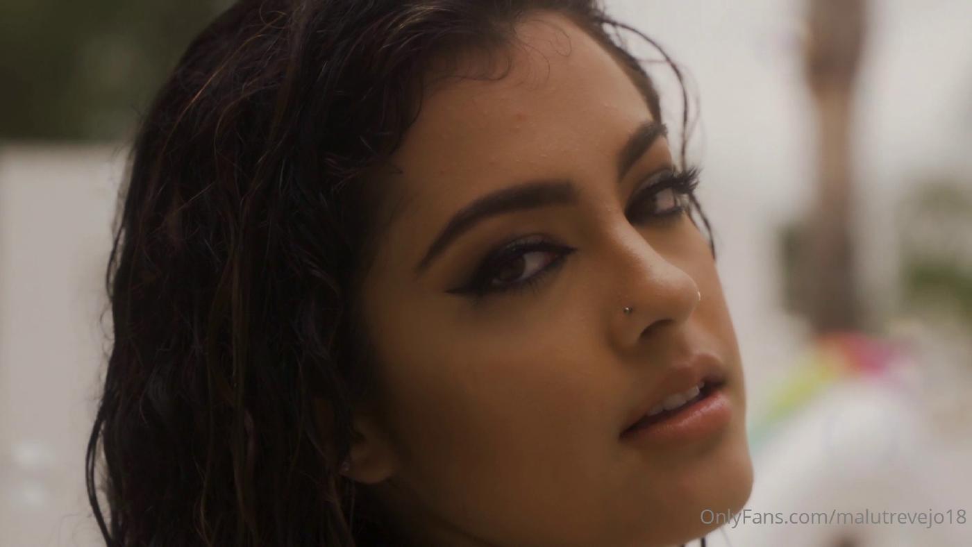 malu_trevejo_sexy_wet_bikini_pool_onlyfans_video_leaked-fqfykn malu trevejo sexy wet bikini pool onlyfans video leaked fqfykn