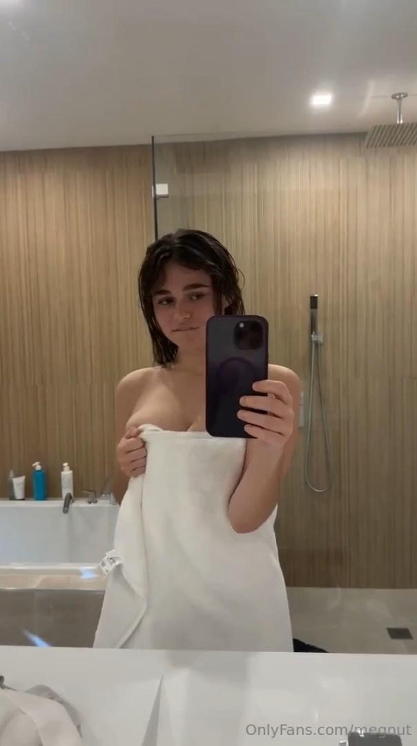megnutt02_nude_topless_bathroom_selfie_onlyfans_video_leaked-dnqffe megnutt02 nude topless bathroom selfie onlyfans video leaked dnqffe