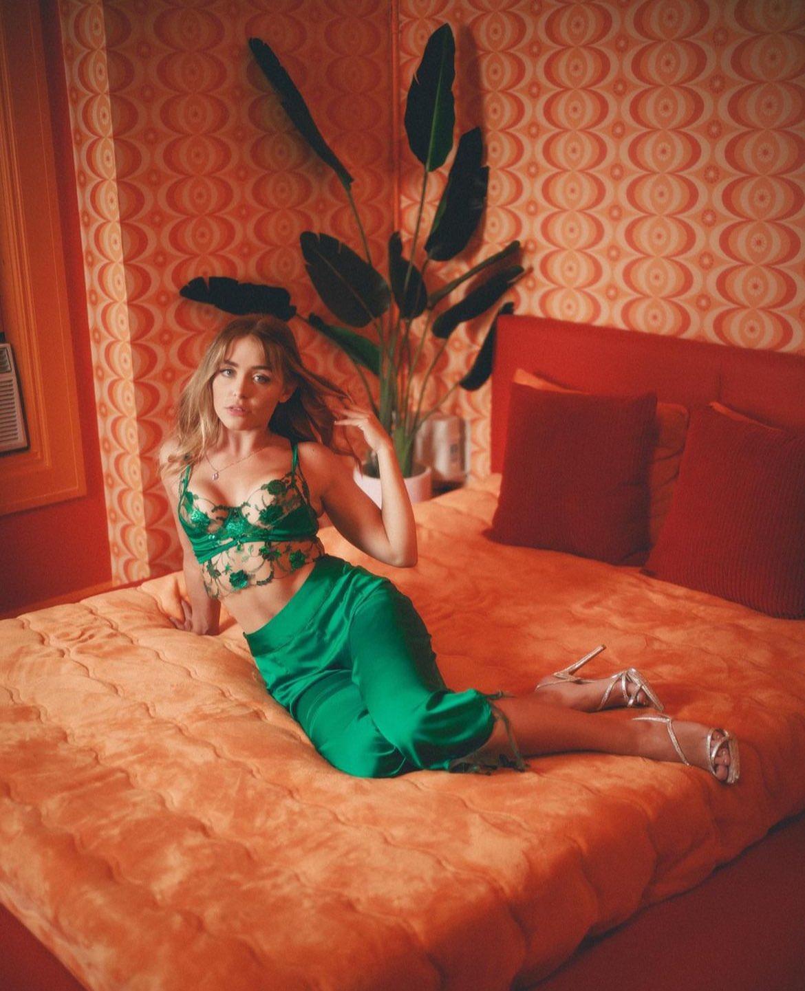 melina goransson nude valentines day tease fansly set leaked bhuirp