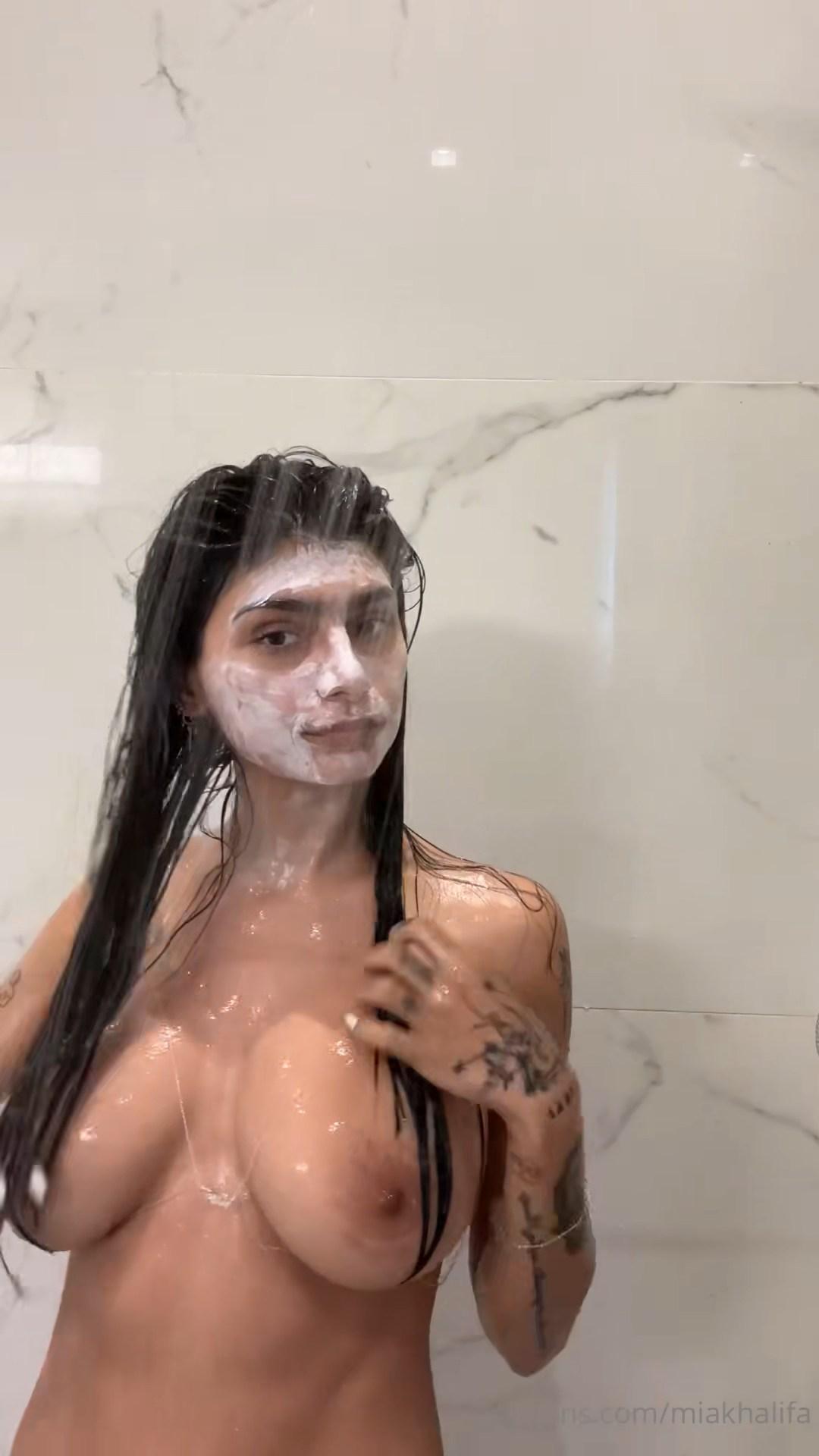 mia_khalifa_nude_shower_shaving_onlyfans_video_leaked-sonzwe mia khalifa nude shower shaving onlyfans video leaked sonzwe