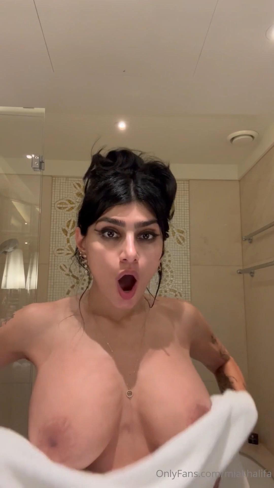 mia_khalifa_nude_teethbrushing_onlyfans_video_leaked-axoucr-1 mia khalifa nude teethbrushing onlyfans video leaked axoucr 1
