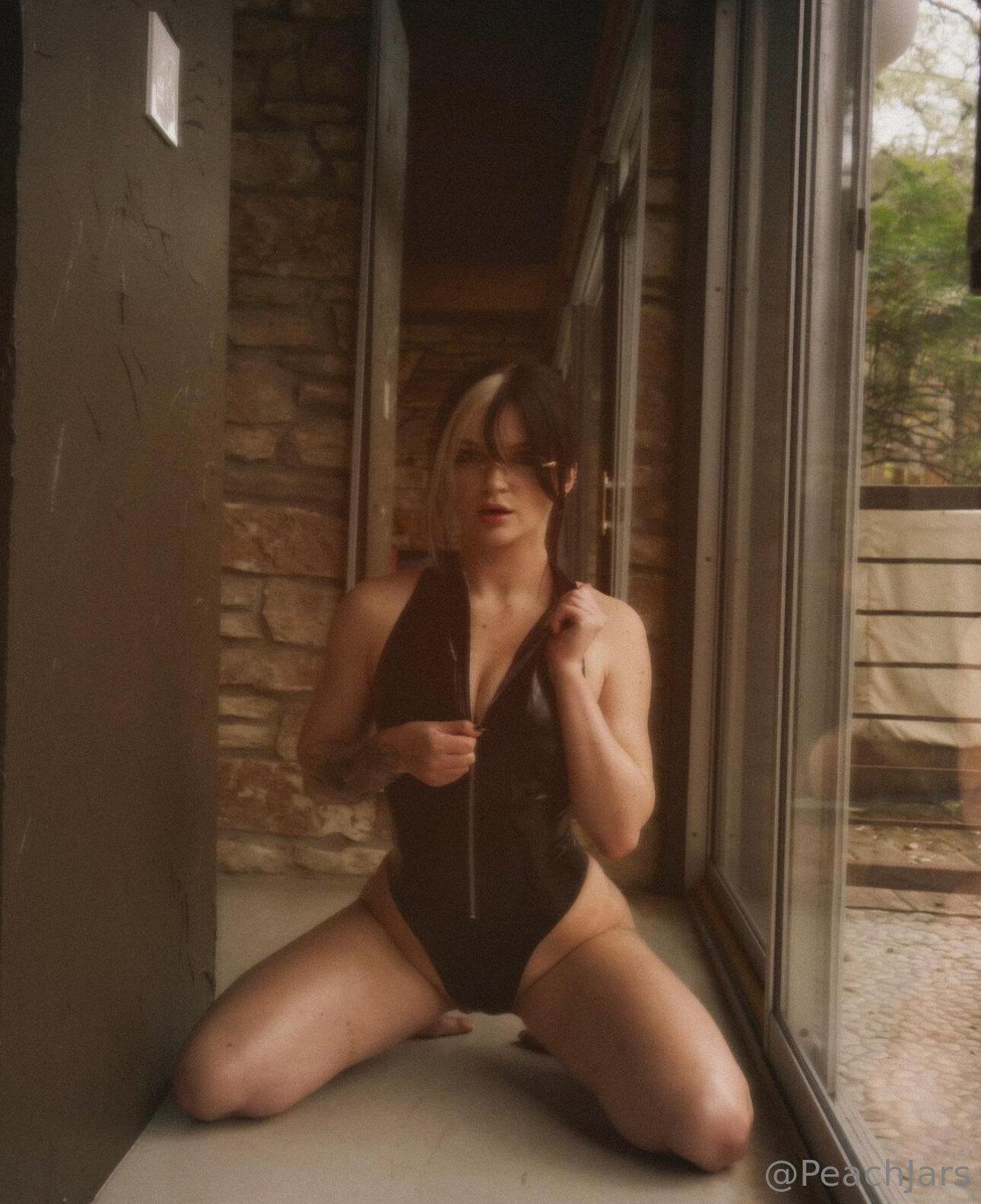 peachjars_shiny_leather_bodysuit_onlyfans_set_leaked-texovo peachjars shiny leather bodysuit onlyfans set leaked