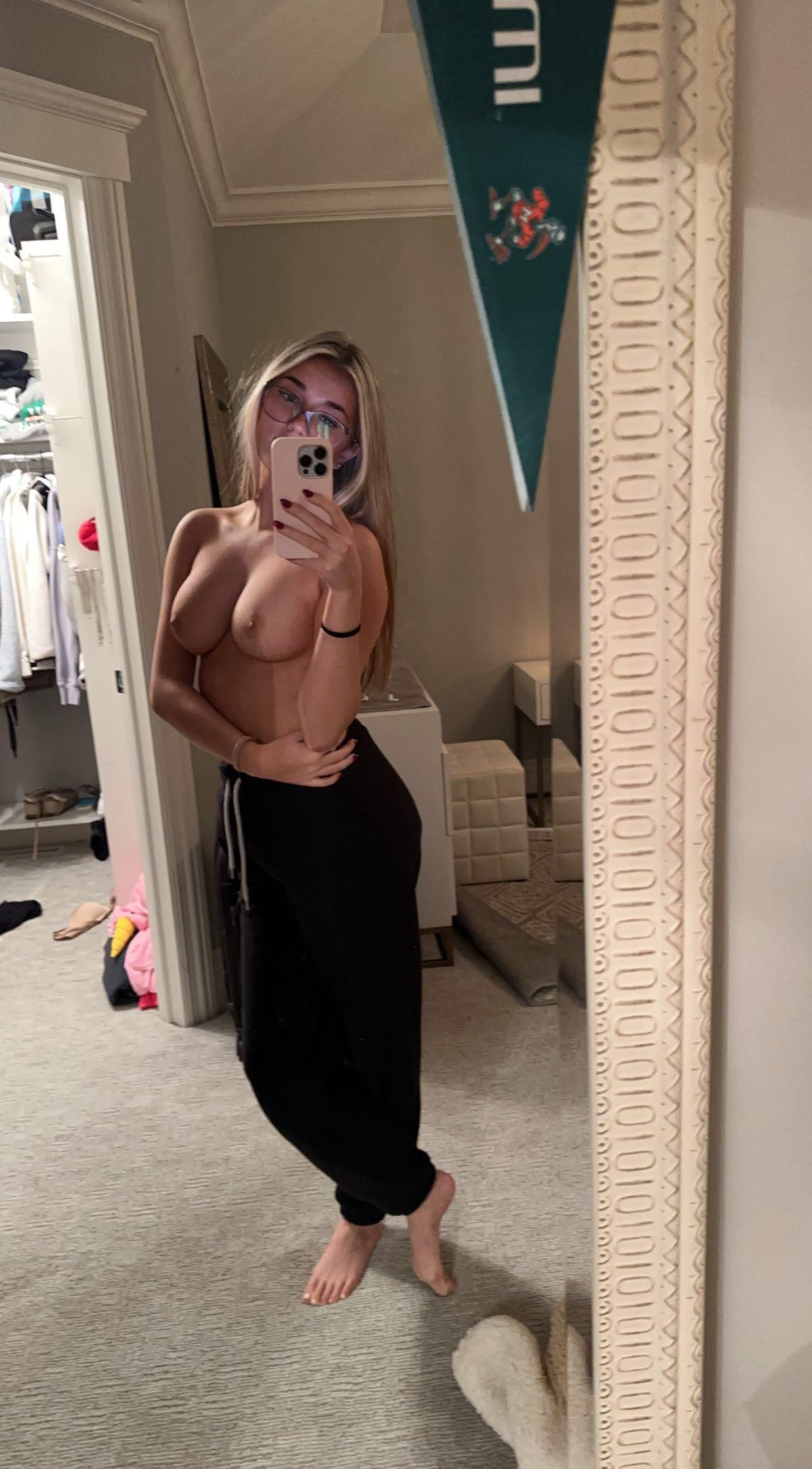 breckie_hill_nude_topless_mirror_onlyfans_set_leaked-ryciof-1 breckie hill nude topless mirror onlyfans set leaked ryciof 1