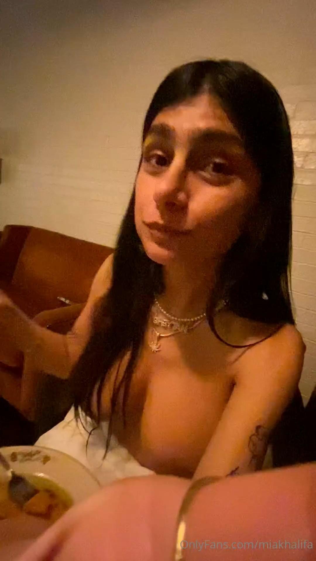 mia_khalifa_nude_dinner_onlyfans_livestream_leaked-mpzkoe mia khalifa nude dinner onlyfans livestream leaked mpzkoe