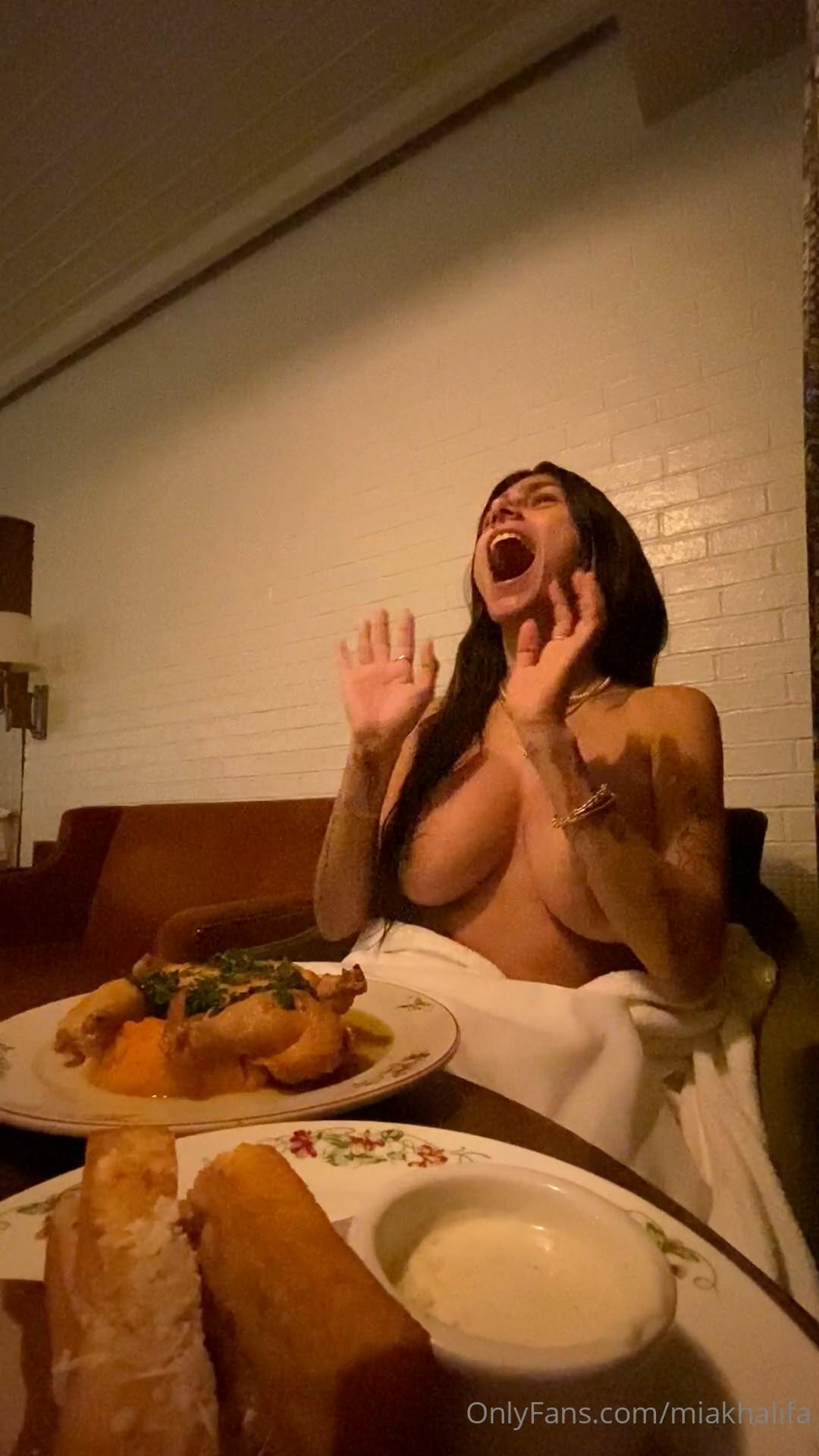 mia_khalifa_nude_dinner_onlyfans_livestream_leaked-oziezx mia khalifa nude dinner onlyfans livestream leaked