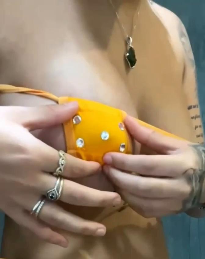 malu_trevejo_micro_bikini_teasing_onlyfans_video_leaked-oaaufo malu trevejo micro bikini teasing onlyfans video leaked oaaufo