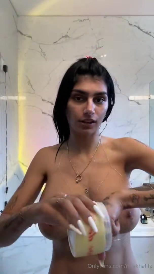 mia_khalifa_nude_bathroom_livestream_onlyfans_video_leaked-icqjut mia khalifa nude bathroom livestream onlyfans video leaked icqjut