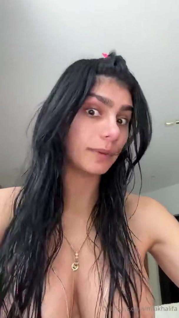 mia_khalifa_nude_topless_livestream_onlyfans_video_leaked-chynbh mia khalifa nude topless livestream onlyfans video leaked chynbh