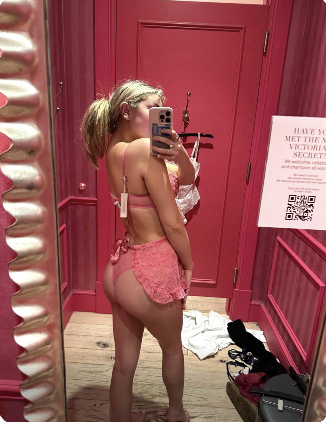 breckie_hill_lingerie_dressing_room_onlyfans_set_leaked-fethrq breckie hill lingerie dressing room onlyfans set leaked fethrq