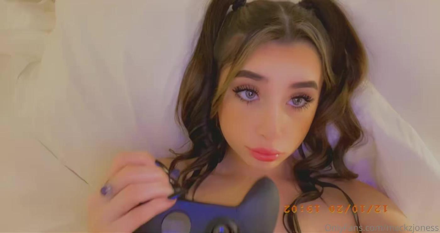 mackenzie_jones_xbox_controller_masturbation_onlyfans_video_leaked-focwhn mackenzie jones xbox controller masturbation onlyfans video leaked focwhn