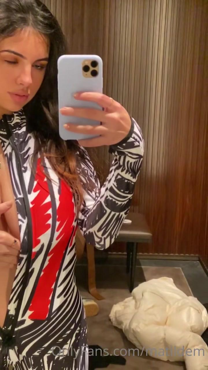 mati_marroni_nude_dressing_room_flash_onlyfans_video_leaked-lphxth mati marroni nude dressing room flash onlyfans video leaked