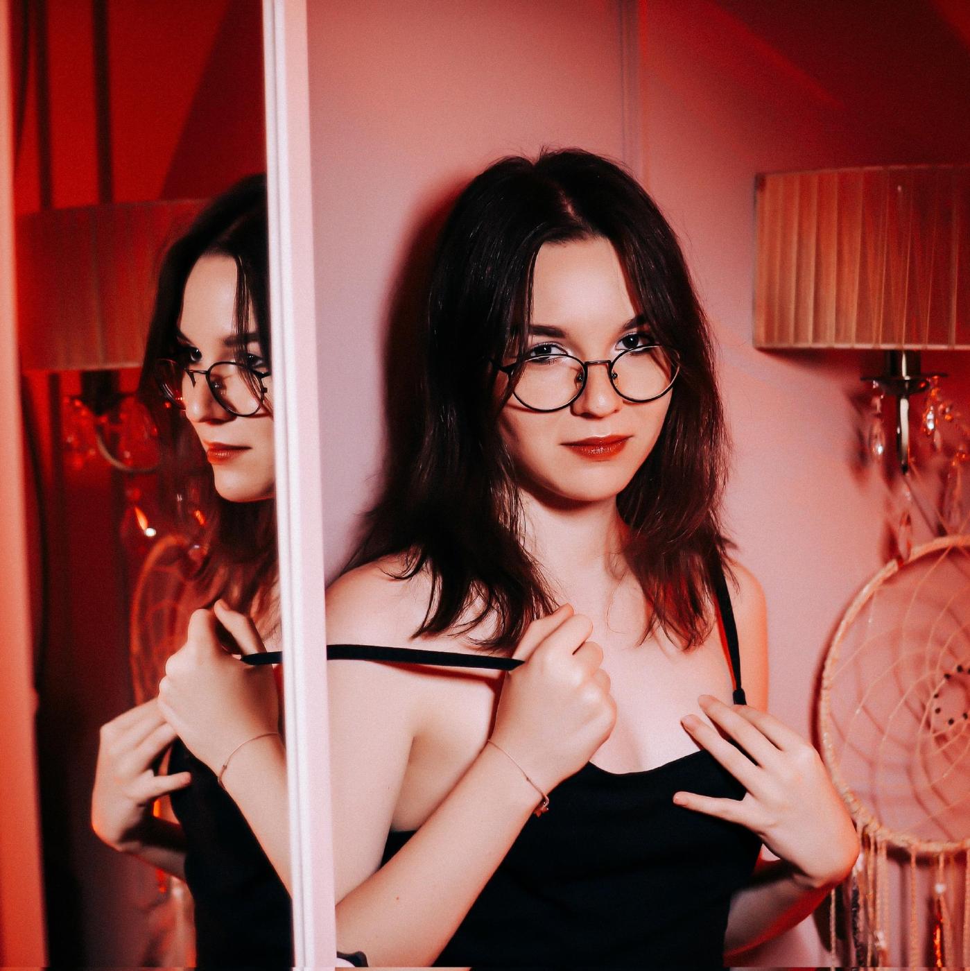 relive_your_high_school_crush_with_kianna_marks-cnvuou-1 relive your high school crush with kianna marks cnvuou 1