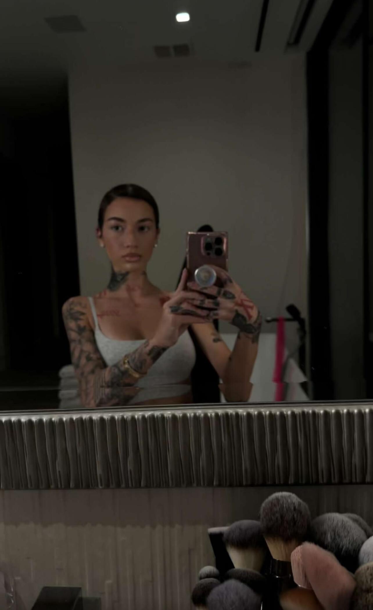 bhad_bhabie_nipple_pokies_selfie_onlyfans_set_leaked-yqgena bhad bhabie nipple pokies selfie onlyfans set leaked yqgena