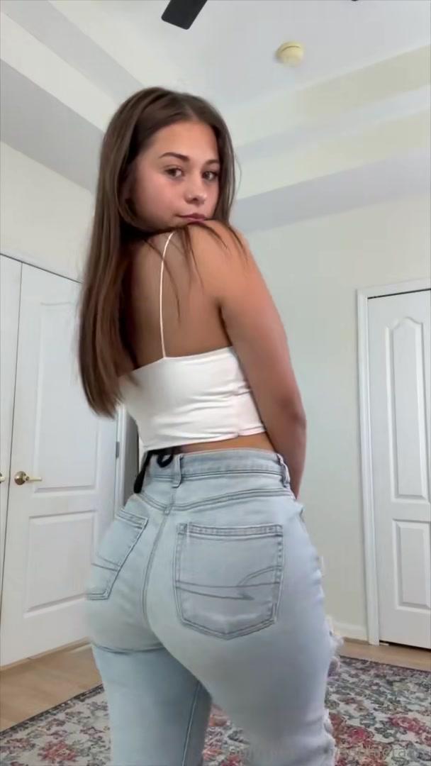 sophie_rain_bikini_striptease_onlyfans_video_leaked-lcpswu sophie rain bikini striptease onlyfans video leaked lcpswu