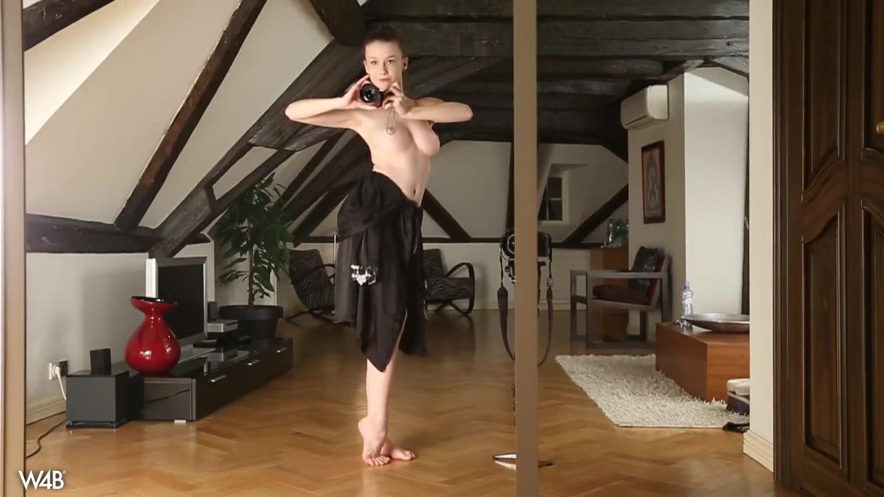 emily_bloom_nude_robe_strip_onlyfans_video_leaked-qkzigy emily bloom nude robe strip onlyfans video leaked qkzigy