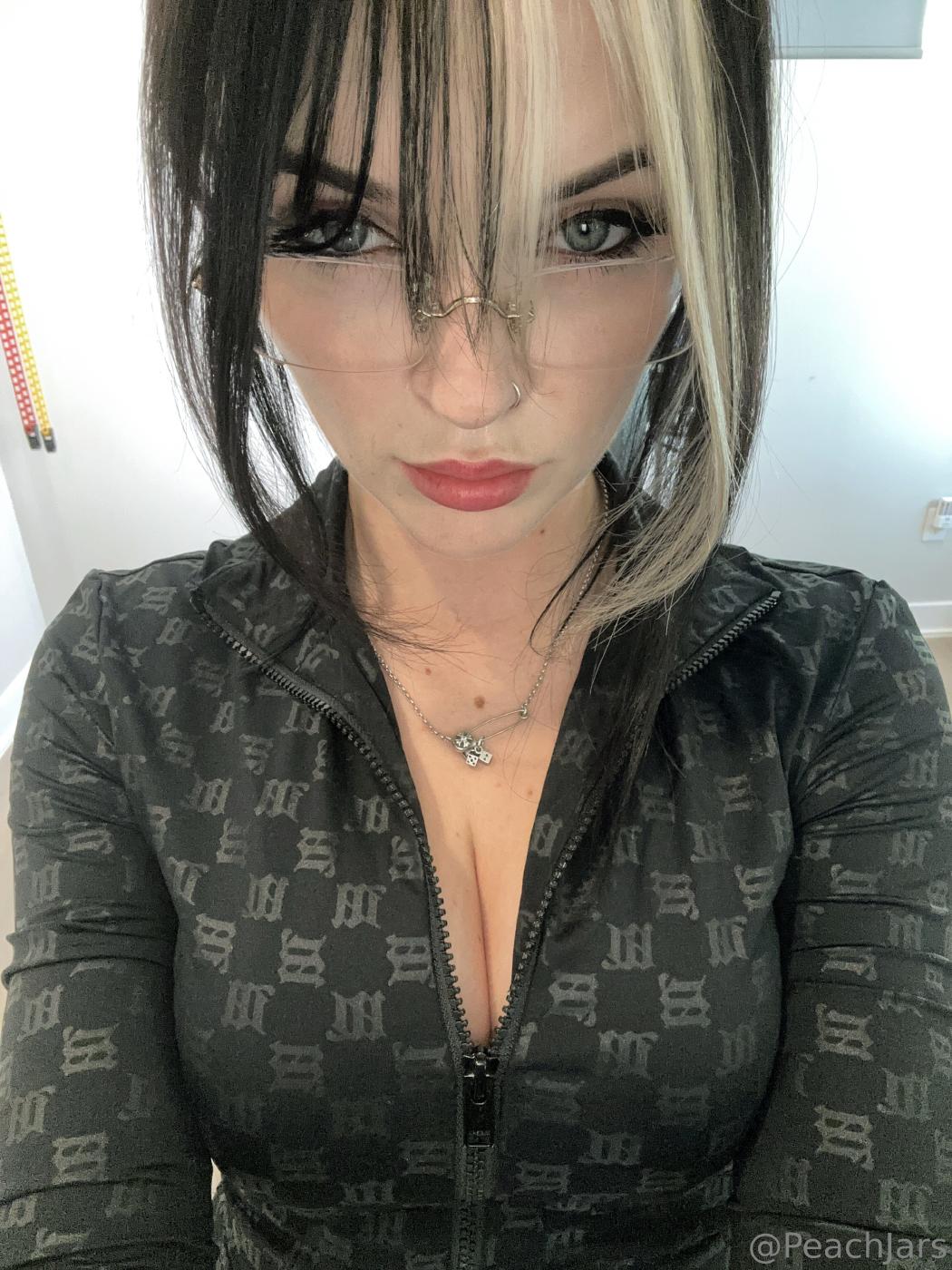 peachjars_sexy_bent_over_high_heels_onlyfans_set_leaked-uodkee peachjars sexy bent over high heels onlyfans set leaked uodkee